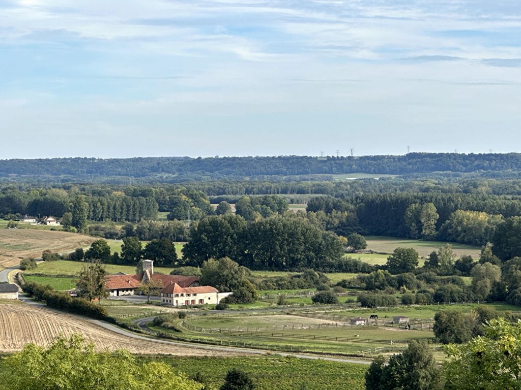 Maison Coucy Le Chateau Auffrique 10 pièce(s)